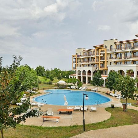 Lighthouse Golf Apart Complex&Villas Μπαλτσίκ Εξωτερικό φωτογραφία