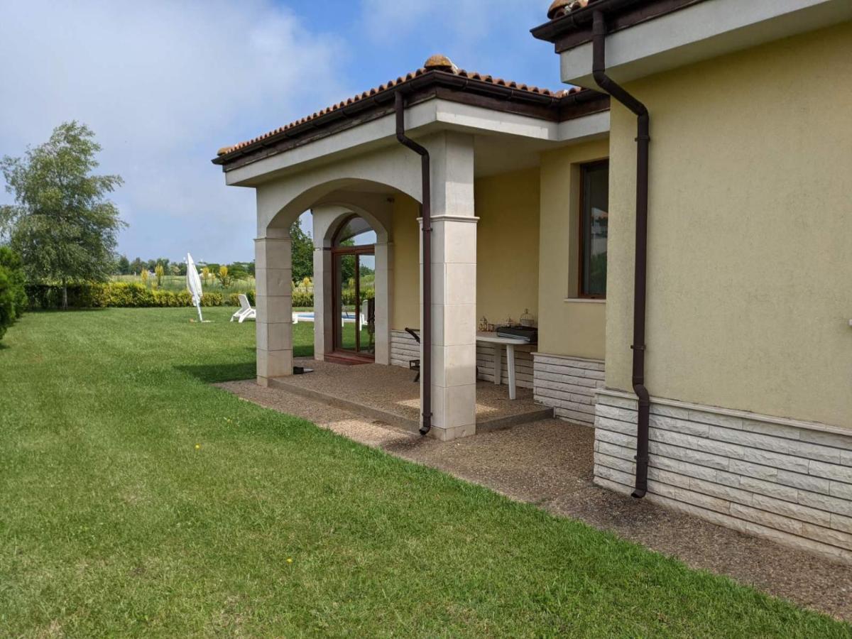 Lighthouse Golf Apart Complex&Villas Μπαλτσίκ Εξωτερικό φωτογραφία