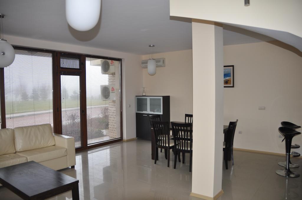 Lighthouse Golf Apart Complex&Villas Μπαλτσίκ Δωμάτιο φωτογραφία