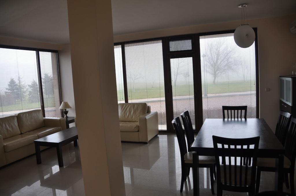 Lighthouse Golf Apart Complex&Villas Μπαλτσίκ Εξωτερικό φωτογραφία