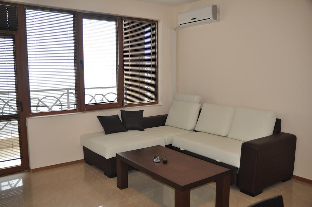 Lighthouse Golf Apart Complex&Villas Μπαλτσίκ Εξωτερικό φωτογραφία