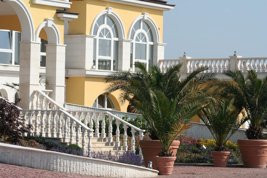 Lighthouse Golf Apart Complex&Villas Μπαλτσίκ Εξωτερικό φωτογραφία