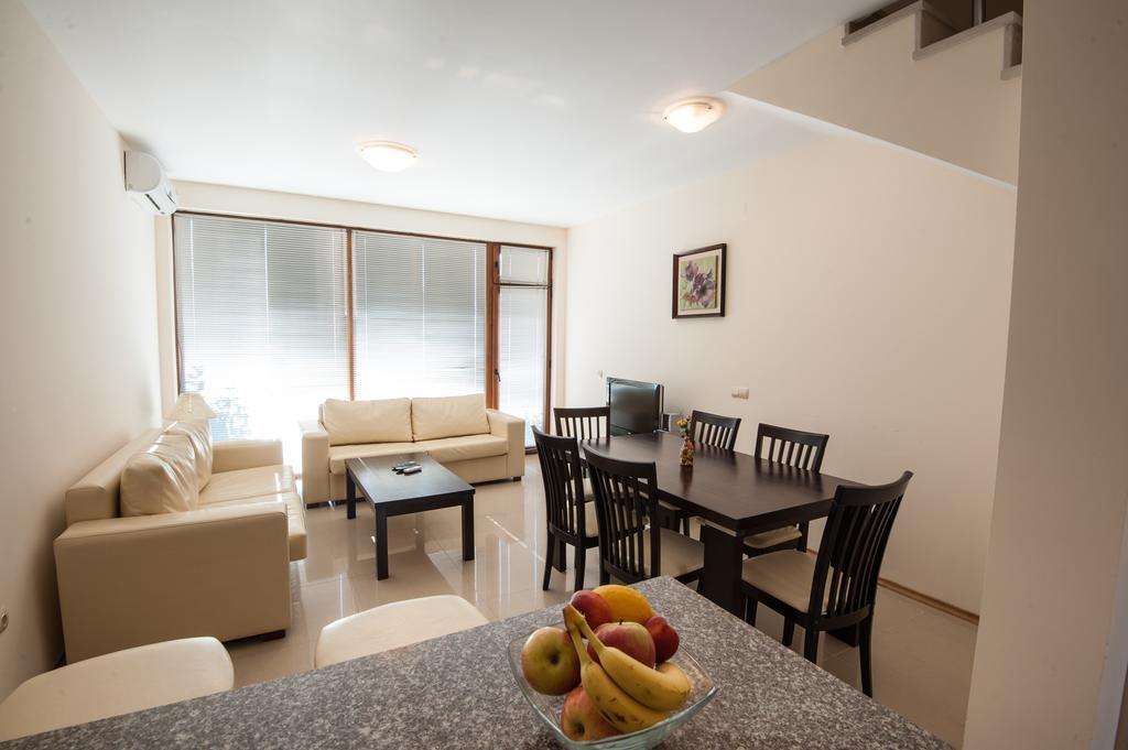 Lighthouse Golf Apart Complex&Villas Μπαλτσίκ Εξωτερικό φωτογραφία