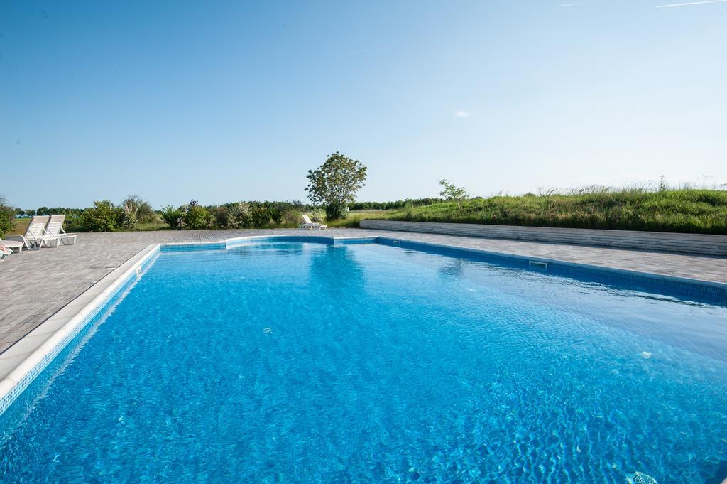 Lighthouse Golf Apart Complex&Villas Μπαλτσίκ Εξωτερικό φωτογραφία